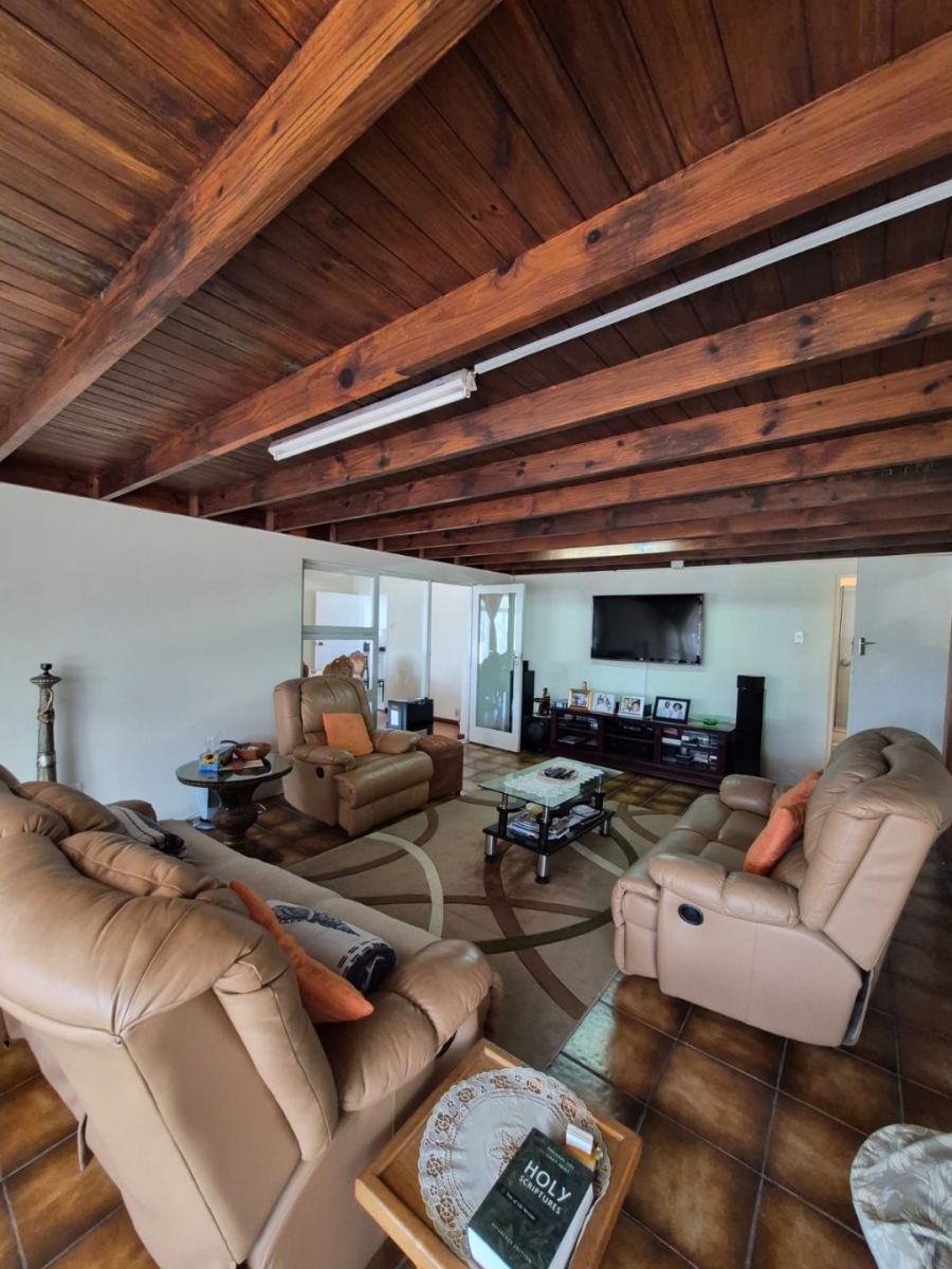 4 Bedroom Property for Sale in Baysville Eastern Cape